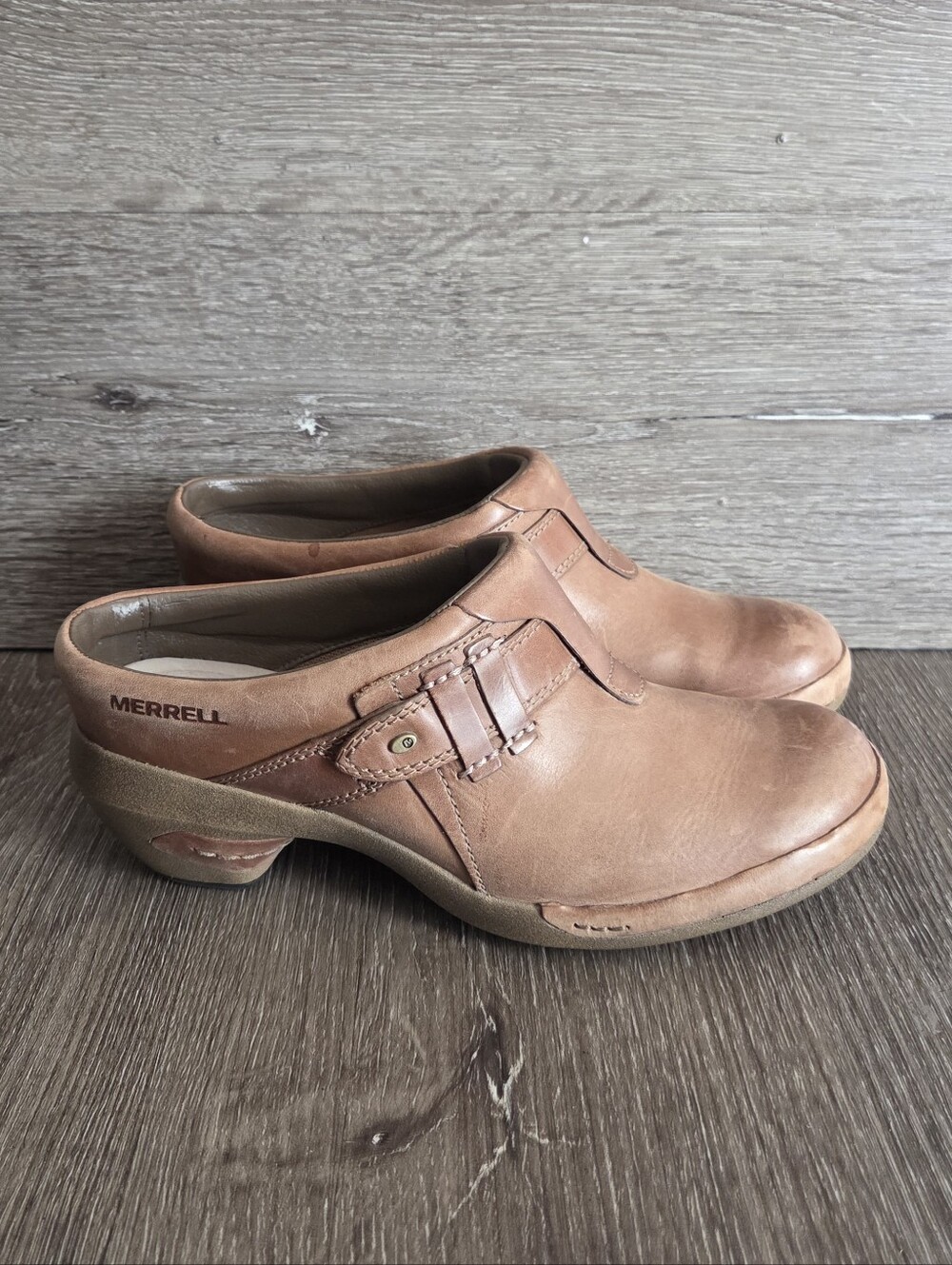 Merrell Luxe Plunge Leather Clogs Women's 8.5 Brown 2 inch Heels Comfort Mules